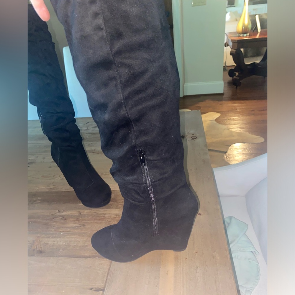 Platform Boots - Picture 3 of 5
